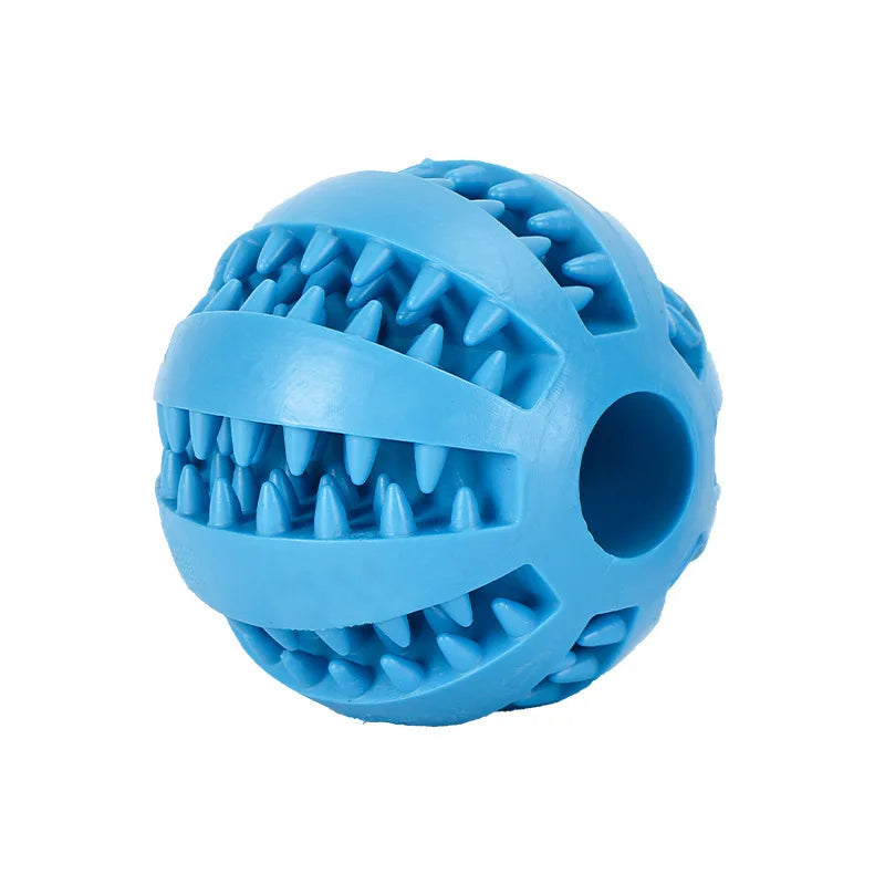 Balle interactive à friandises pour chien Câline & Co - détail de l'orifice à friandises